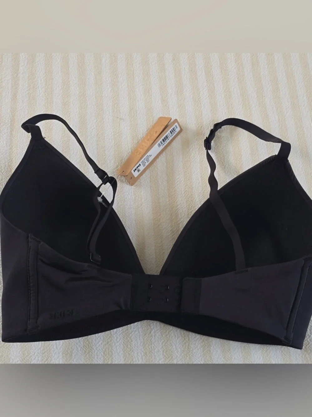 NWT SKIMS‎ Wireless Form Lightly Lined Bra Size:32E (32DD) Onyx